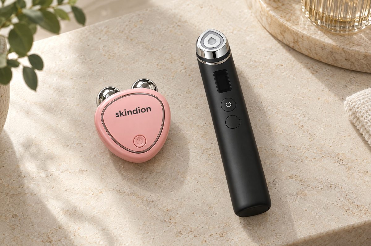 Skindion junto a un aparato tipo Booster Pro